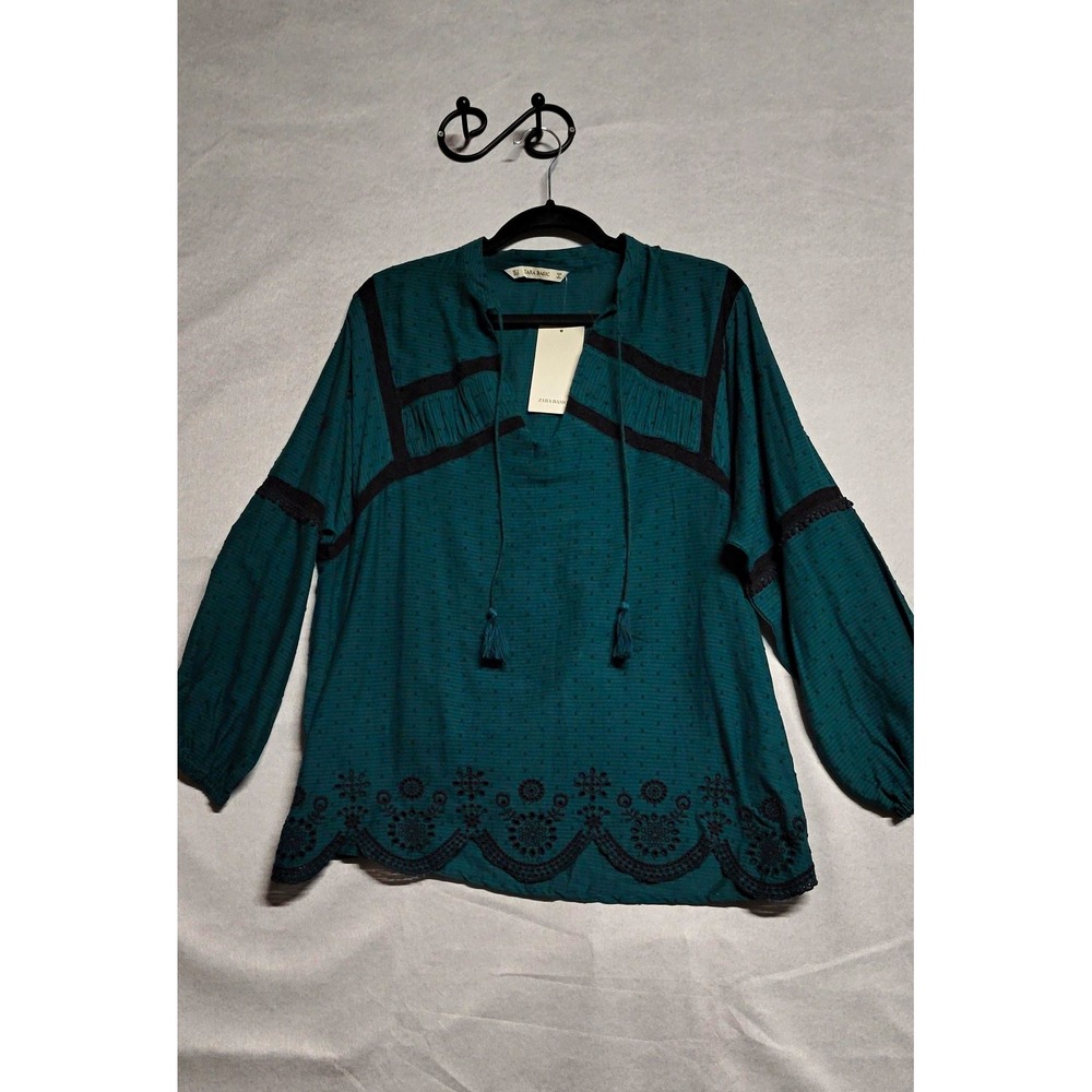 Green Embroidered Tassel Tie V-Neck 3/4 Sleeve Zara Basic Blouse Size M